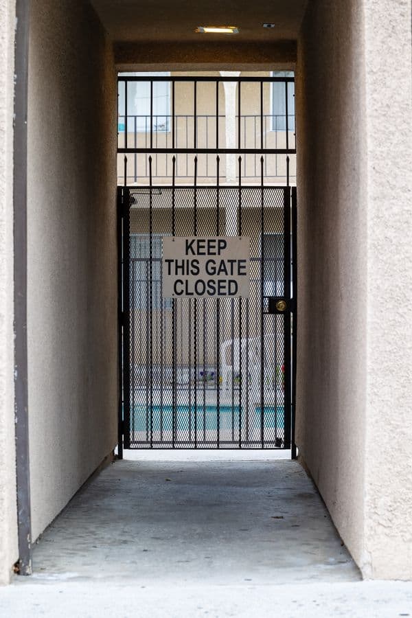 Cantilever Gate — Industrial Plot